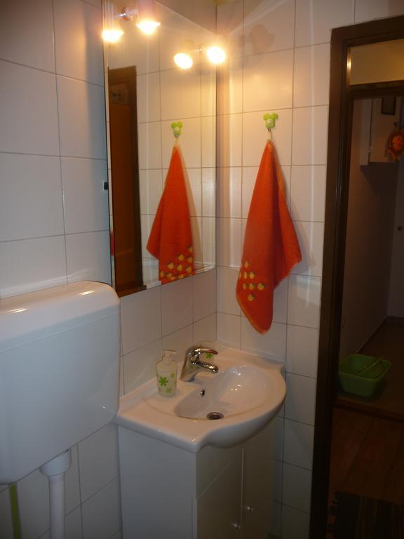 Charismatic Garden Cottage With Sea View Lokva Rogoznica Extérieur photo